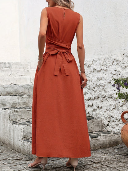 Vestido Casual Sem Mangas com Amarração nas Costas em Cor Sólida