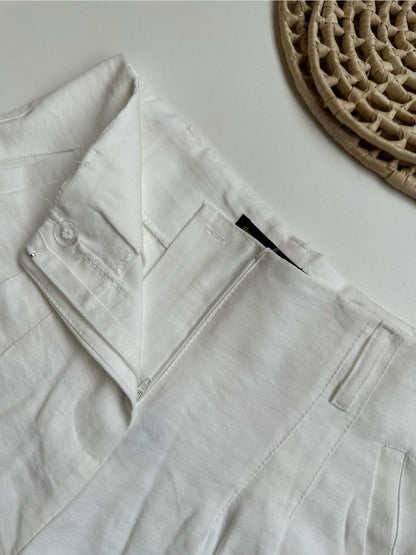 Conjunto Feminino Alfaiataria Top Cropped e Shorts com Pregas Casual