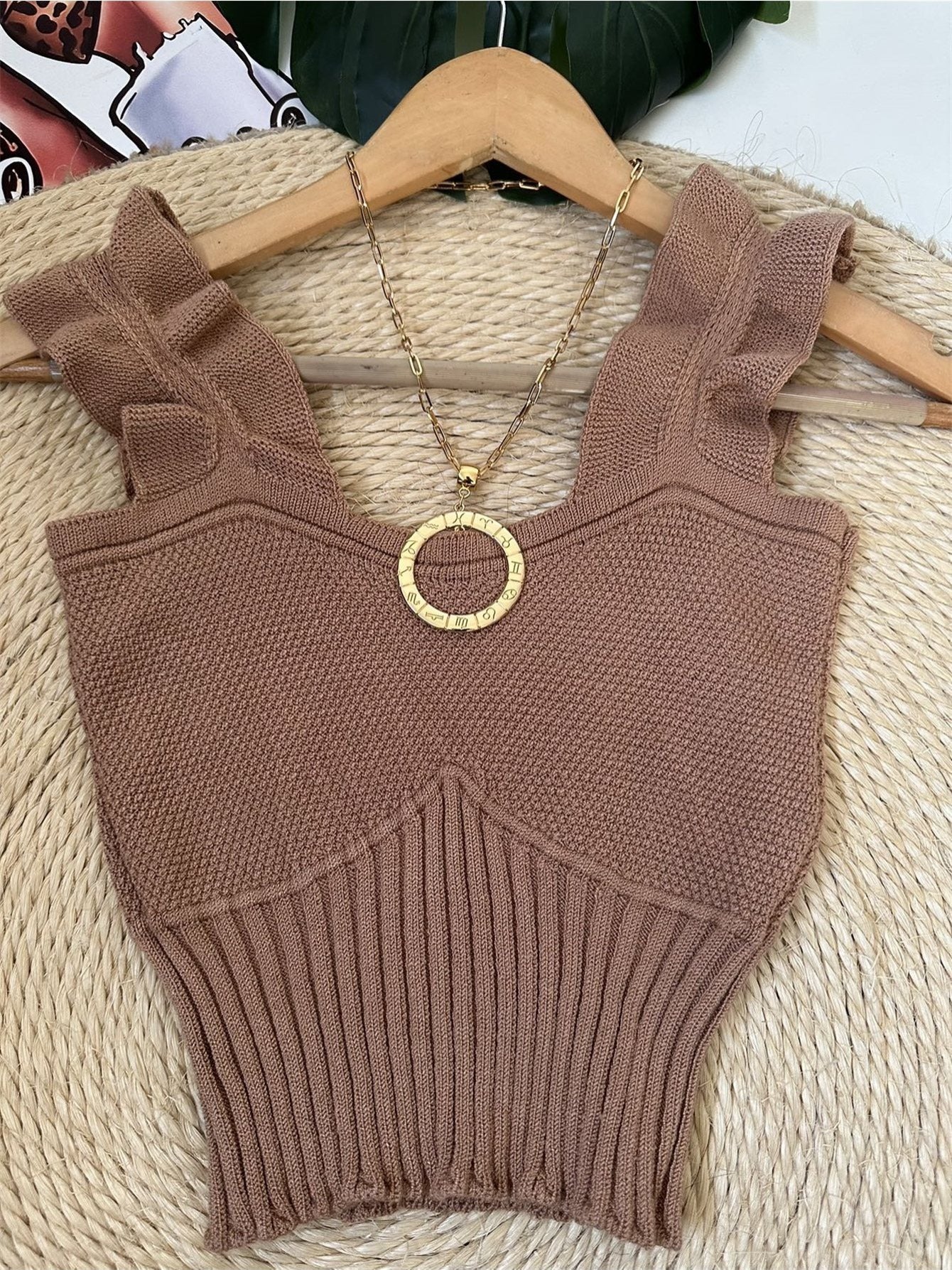 Top Cropped Tricot Feminino com Babados nas Alças Canelado Elegante