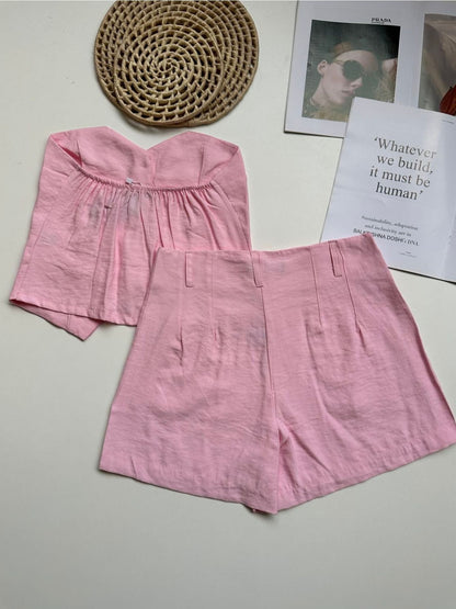 Conjunto Feminino Alfaiataria Top Cropped e Shorts com Pregas Casual