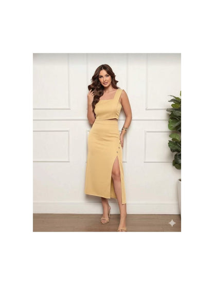 Conjunto Feminino Alfaiataria Top Cropped e Saia Midi com Fenda e Botões