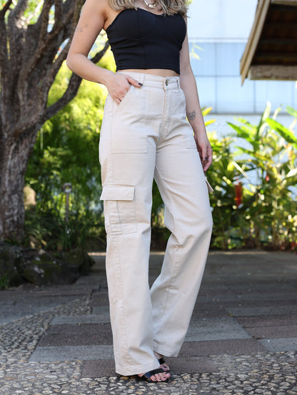 Calça Cargo Feminina Pantalona com Bolsos Laterais e Zíper