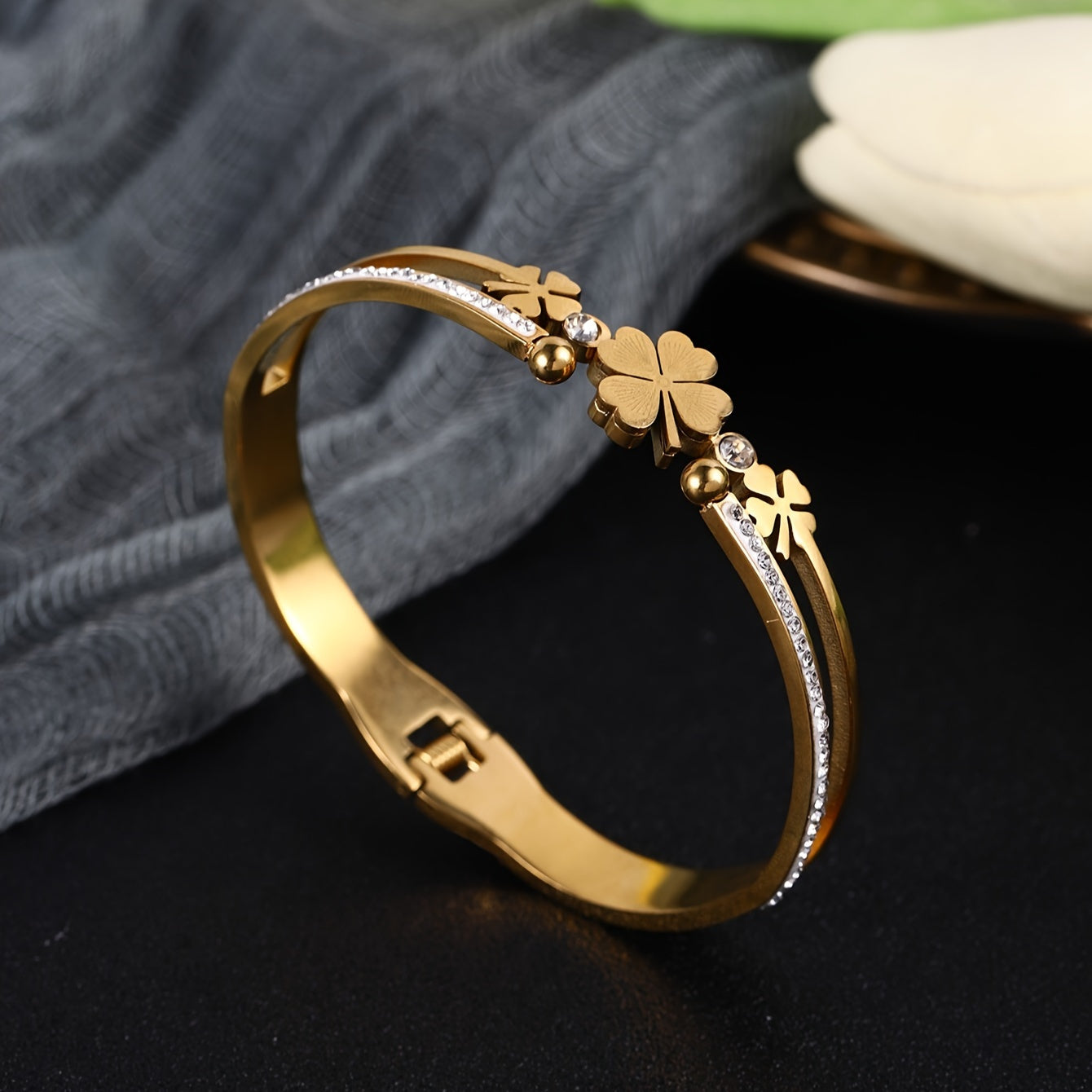 Pulseira Feminina Luxo Aço Inoxidável Abertura Retrô Strass Banho Ouro 18K
