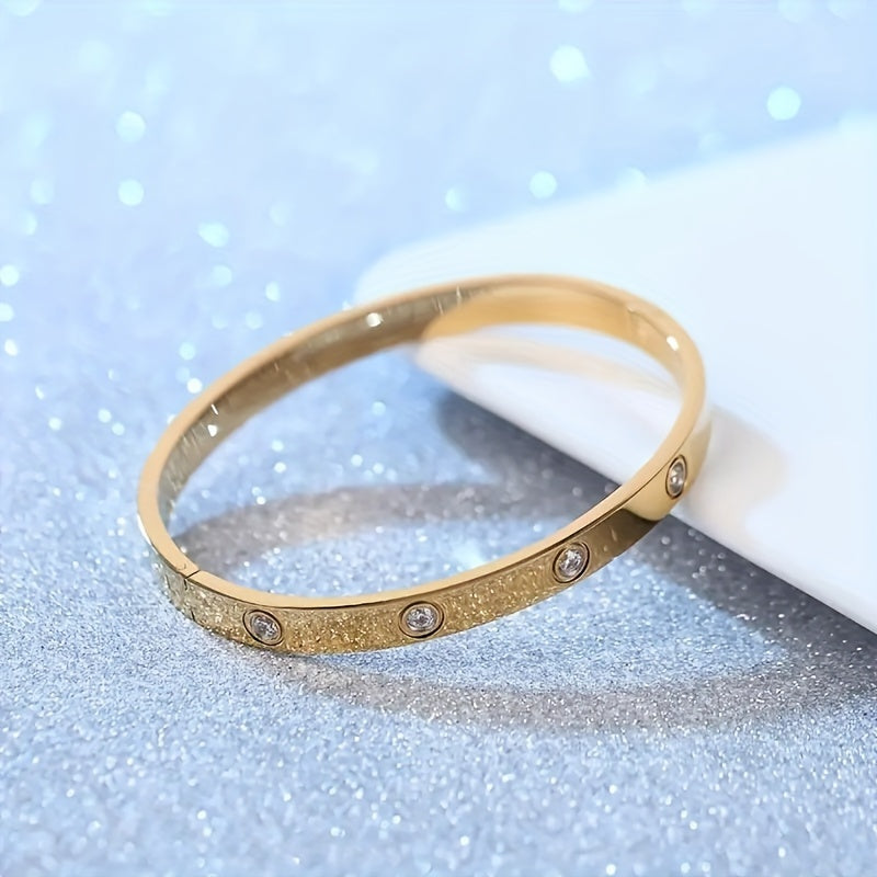 Pulseira Feminina Aço Titânio Zircônia Banho Ouro 18K Clássica Elegante Presente