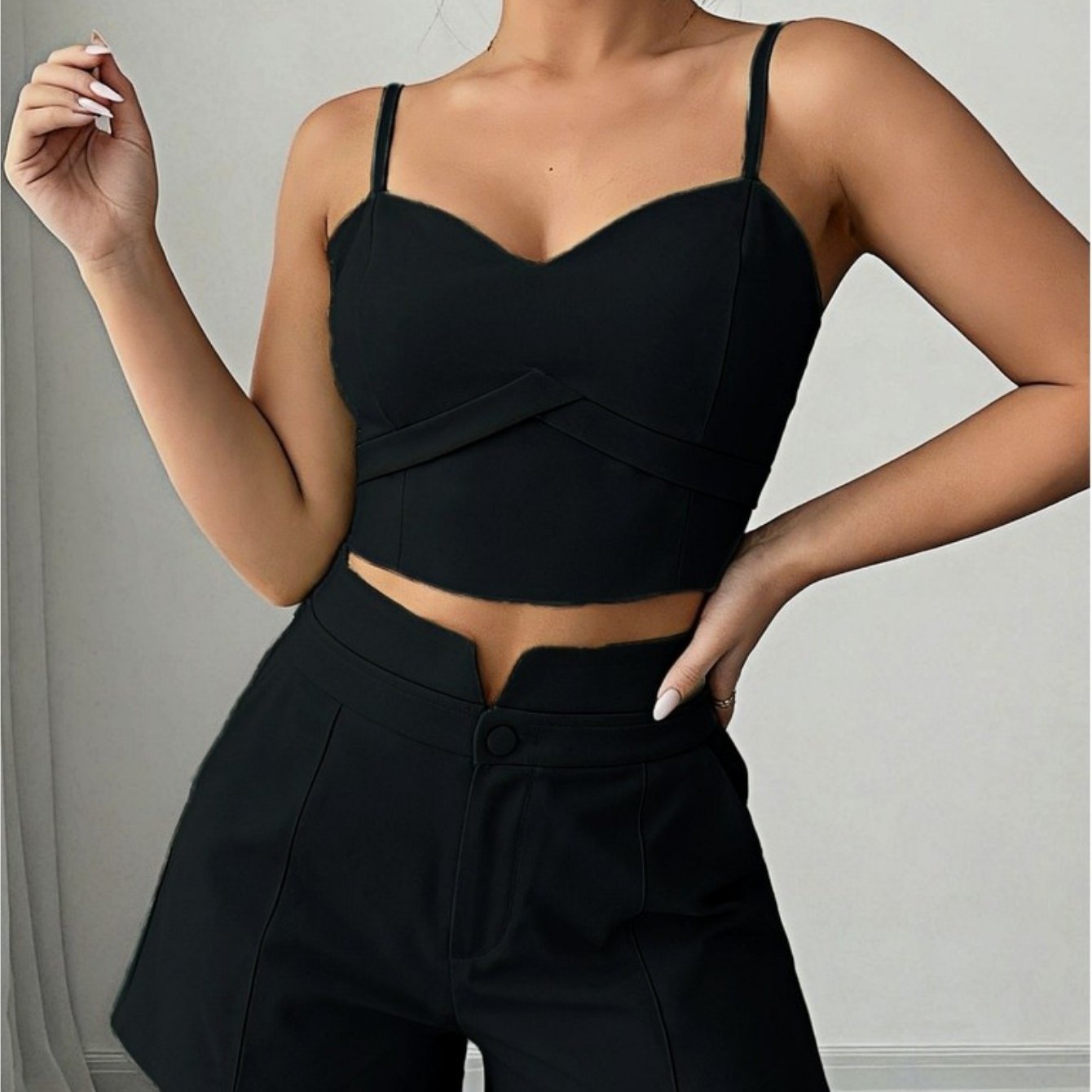 Conjunto Feminino Alfaiataria Top Cropped Bustier e Shorts Elegante