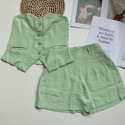 Conjunto Feminino Alfaiataria Top Cropped e Shorts com Pregas Casual