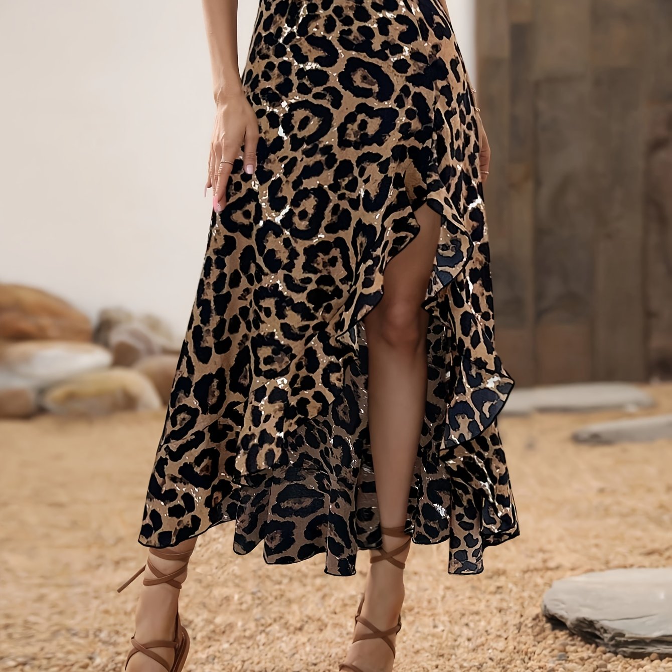 Saia Midi Animal Print Onça com Fenda Lateral Transpassada Elegante