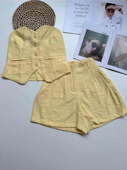Conjunto Feminino Alfaiataria Top Cropped e Shorts com Pregas Casual