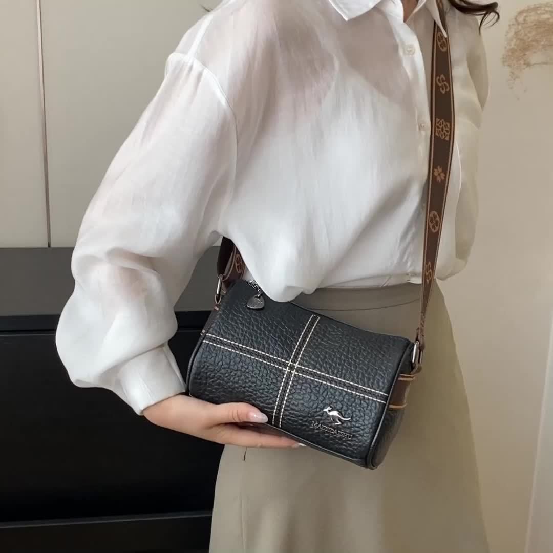 Bolsa Feminina Couro Legítimo Transversal com Alça Ajustável Minimalista