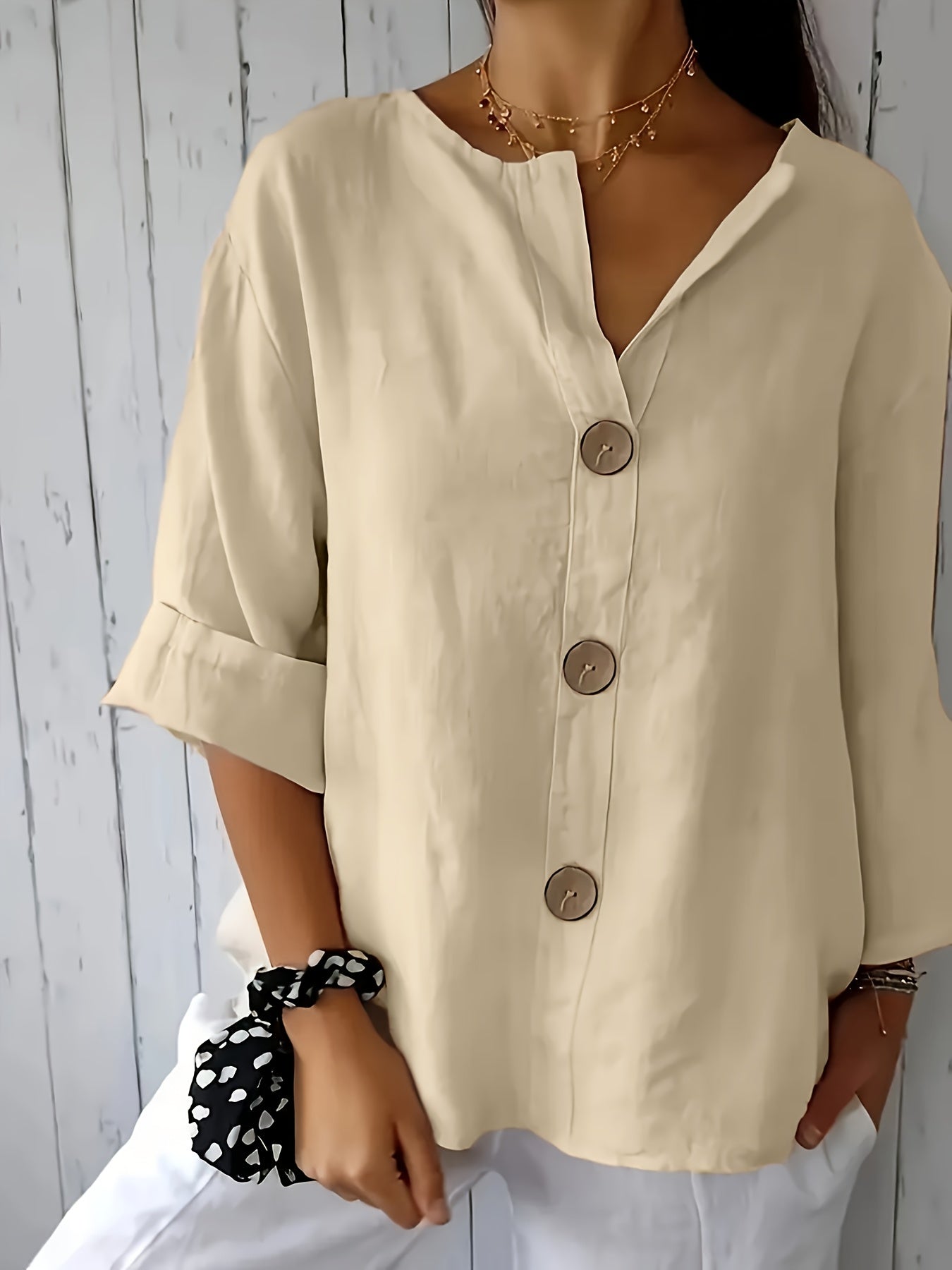 Blusa Feminina Linho Manga 3/4 com Botões Frontais Decote V Casual