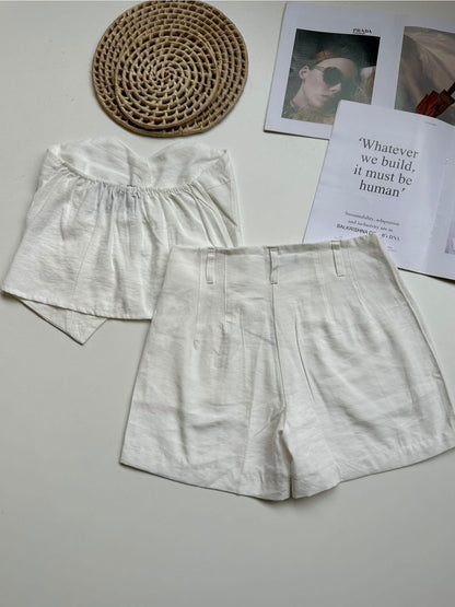Conjunto Feminino Alfaiataria Top Cropped e Shorts com Pregas Casual