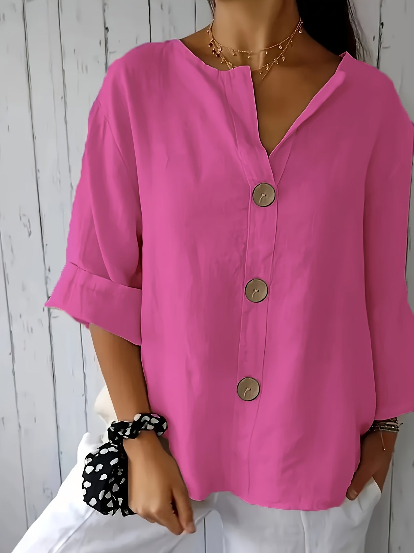 Blusa Feminina Linho Manga 3/4 com Botões Frontais Decote V Casual