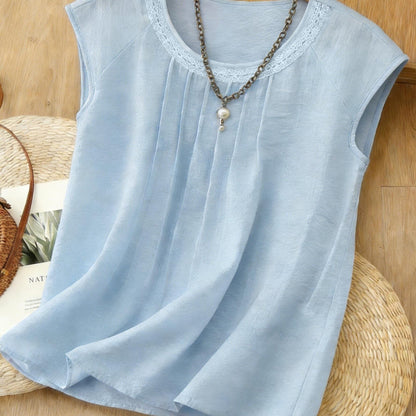 Blusa Feminina Linho Manga Curta com Pregas Frontais e Bordado Casual
