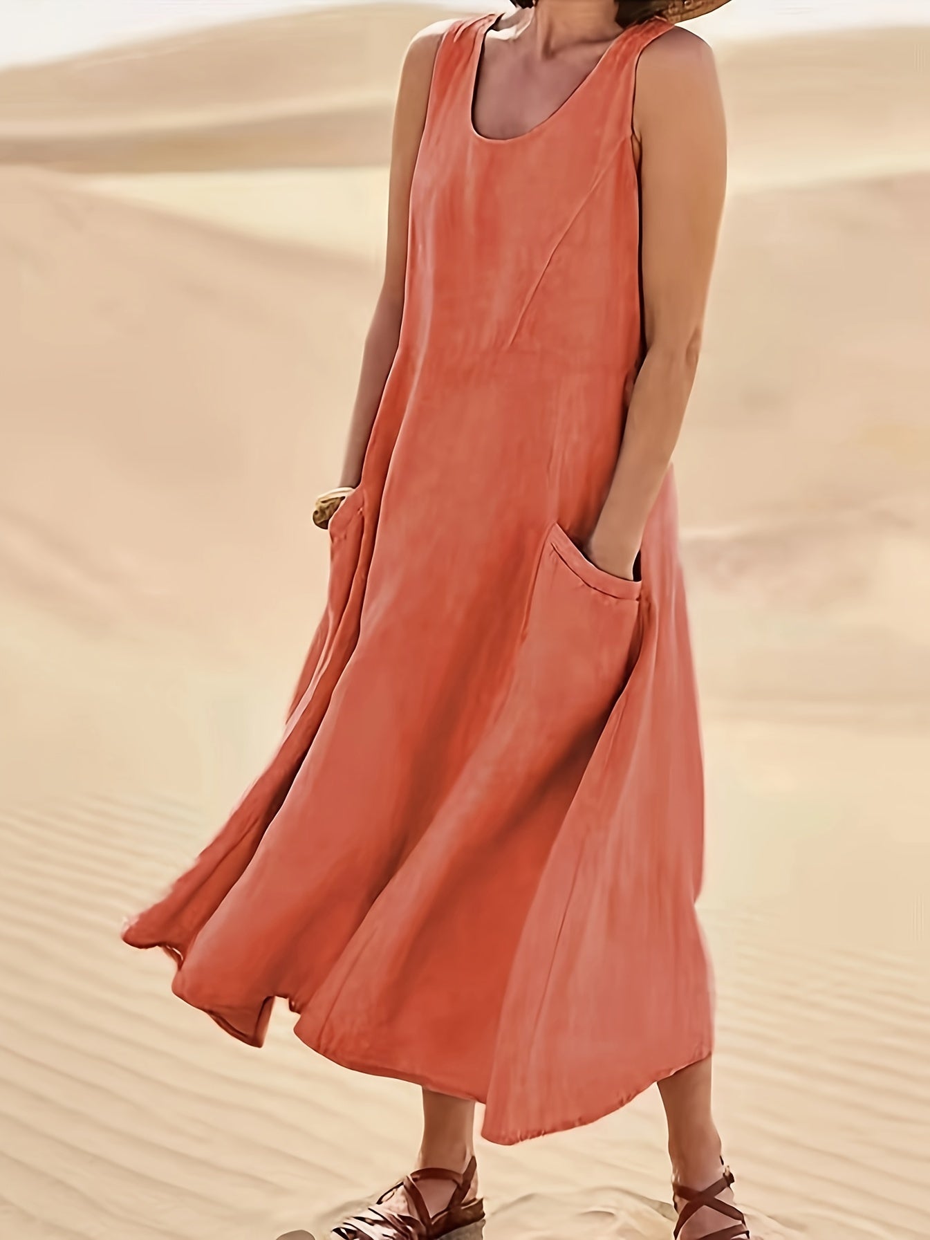 Vestido Longo Linho Casual com Bolsos Decote Redondo Sem Mangas