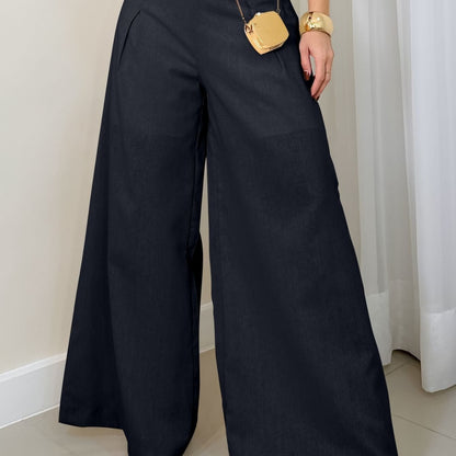 Calça de Linho com Forro Tamanho Shorts e Fechamento Lateral com Zíper