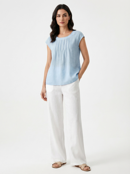 Blusa Feminina Linho Manga Curta com Pregas Frontais e Bordado Casual