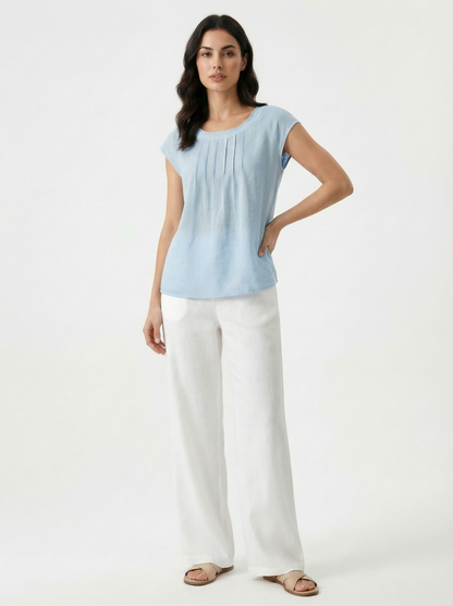 Blusa Feminina Linho Manga Curta com Pregas Frontais e Bordado Casual