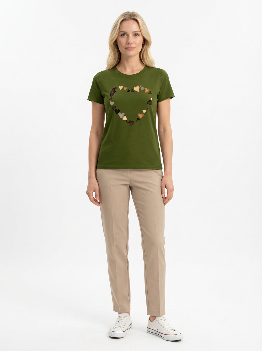Camiseta Feminina Algodão com Estampa Coração Camuflado Casual