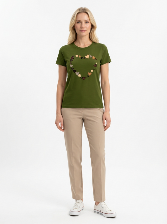 Camiseta Feminina Algodão com Estampa Coração Camuflado Casual