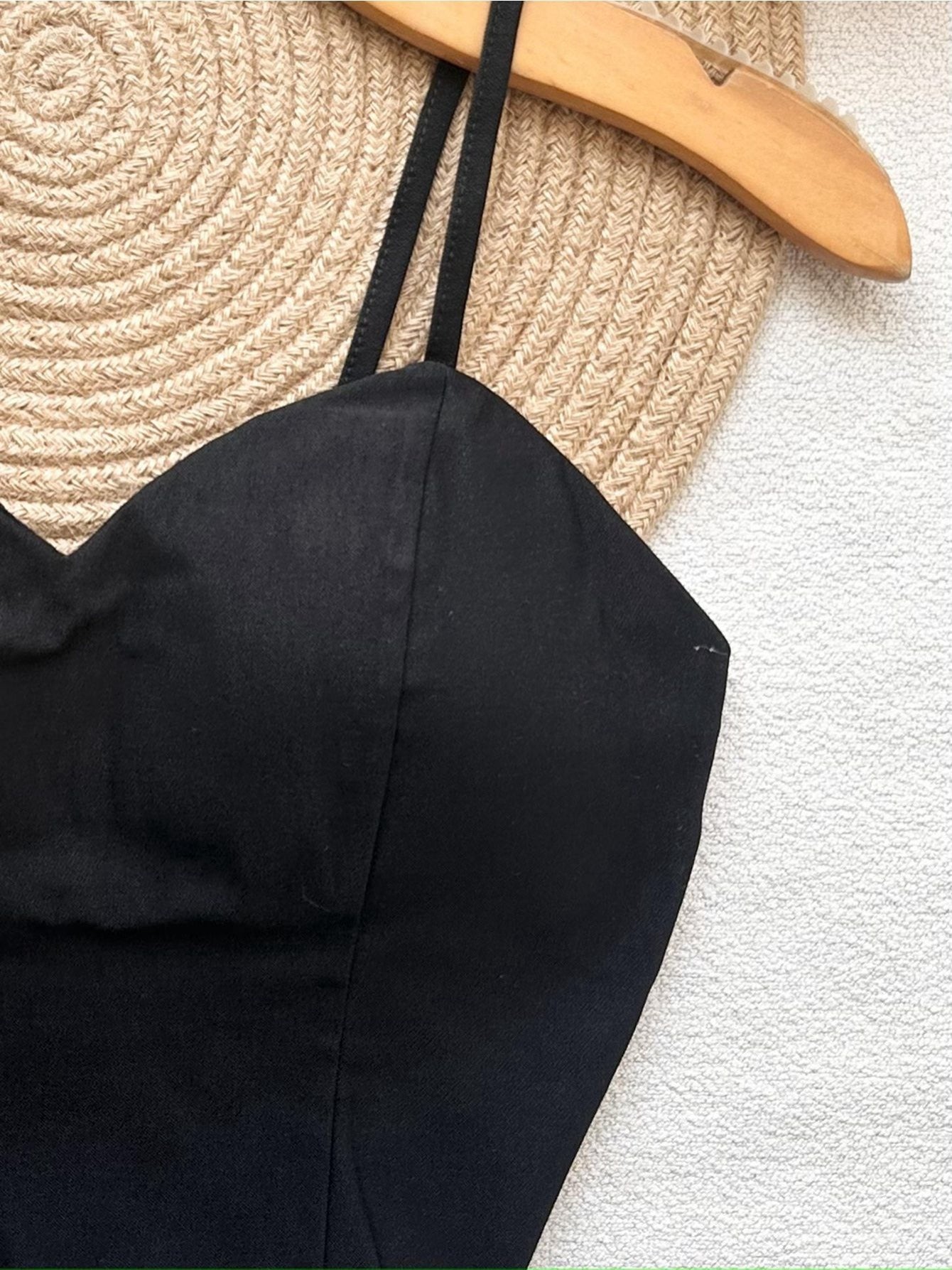 Top Cropped Feminino com Bojo e Zíper Frontal Alças Finas Moderno