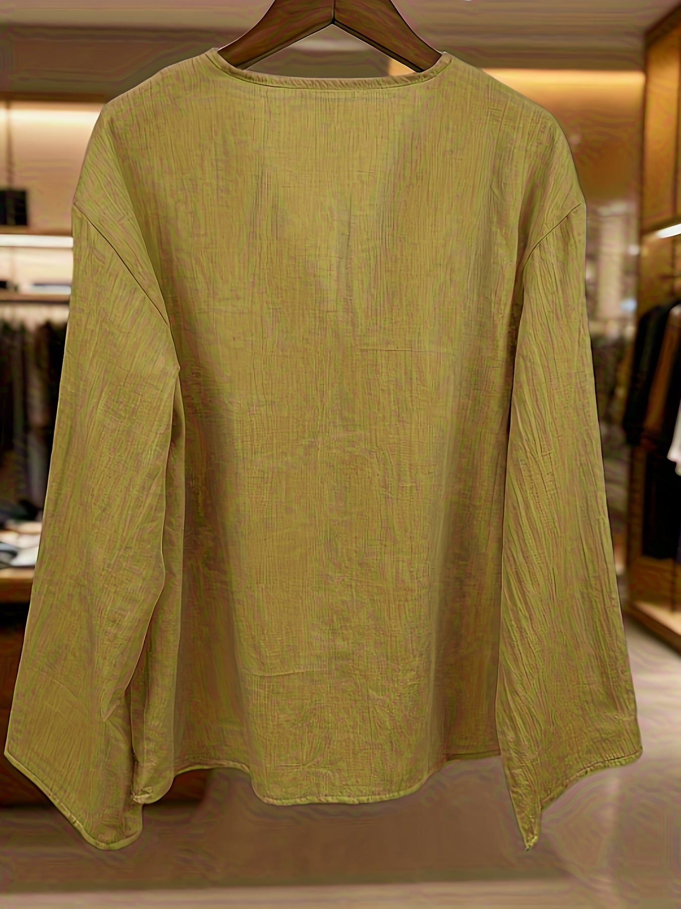 Blusa Feminina Linho Manga 3/4 Decote V com Bordado e Botões Elegante