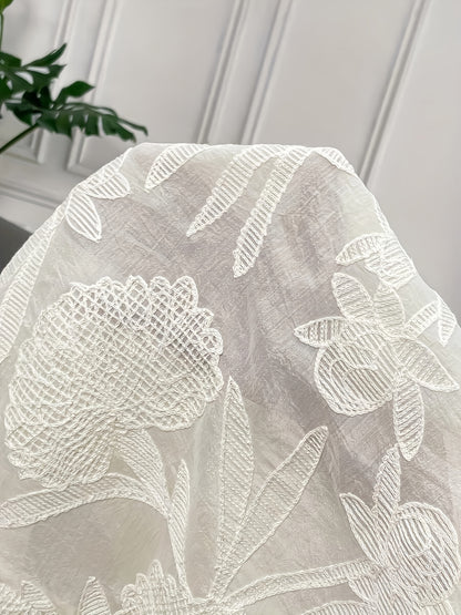 Blusa Feminina Laise Branca Manga Curta com Babados e Botões Romântica