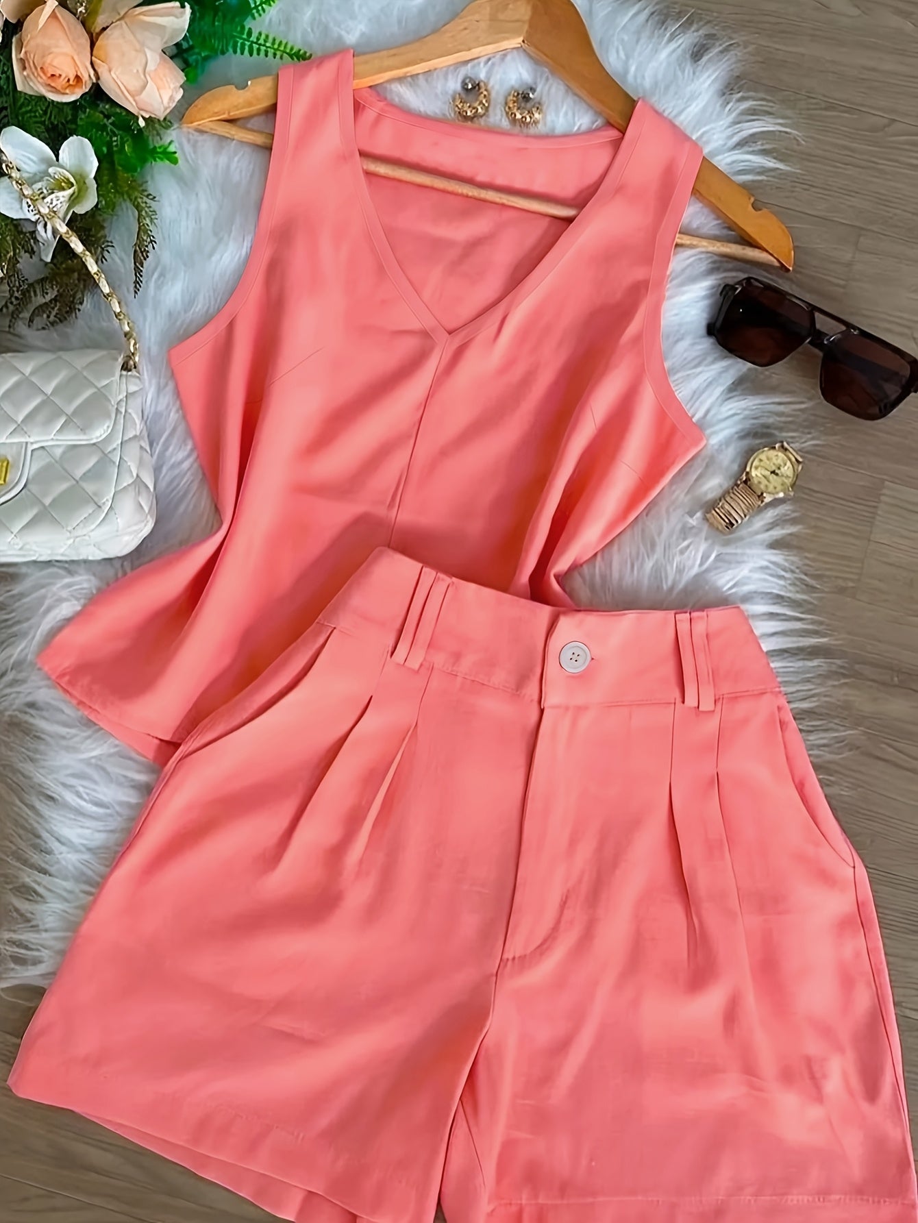 Conjunto Feminino Regata Decote V e Shorts Alfaiataria Casual Verão