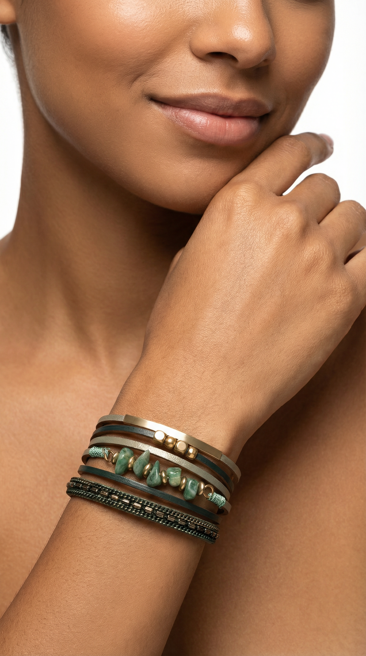 Pulseira Feminina Artesanal Turquesa Irregular Couro Fecho Magnético Boho