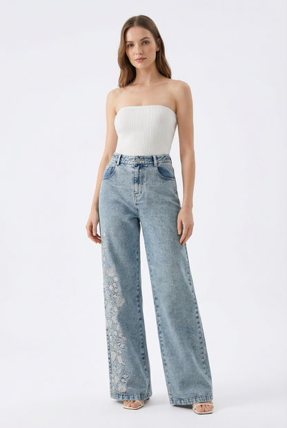 Calça Jeans Wide Leg Bordada com Elastano