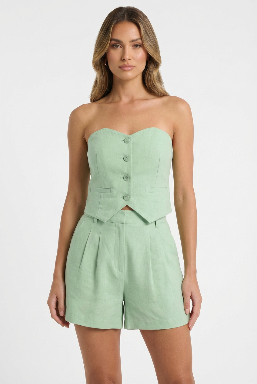 Conjunto Feminino Alfaiataria Top Cropped e Shorts com Pregas Casual